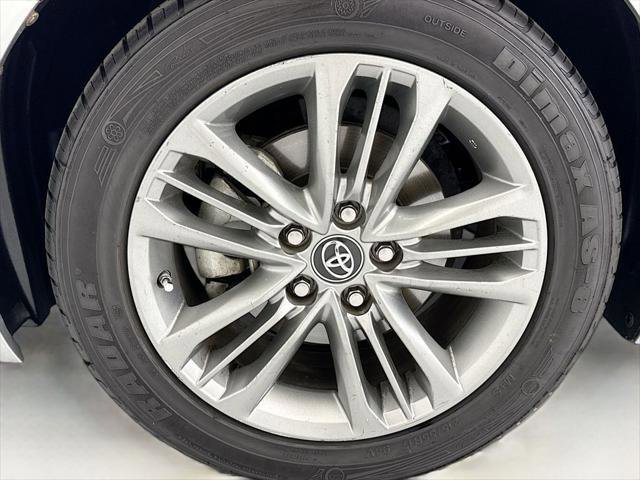 Used 2016 Toyota Camry SE FWD image 28