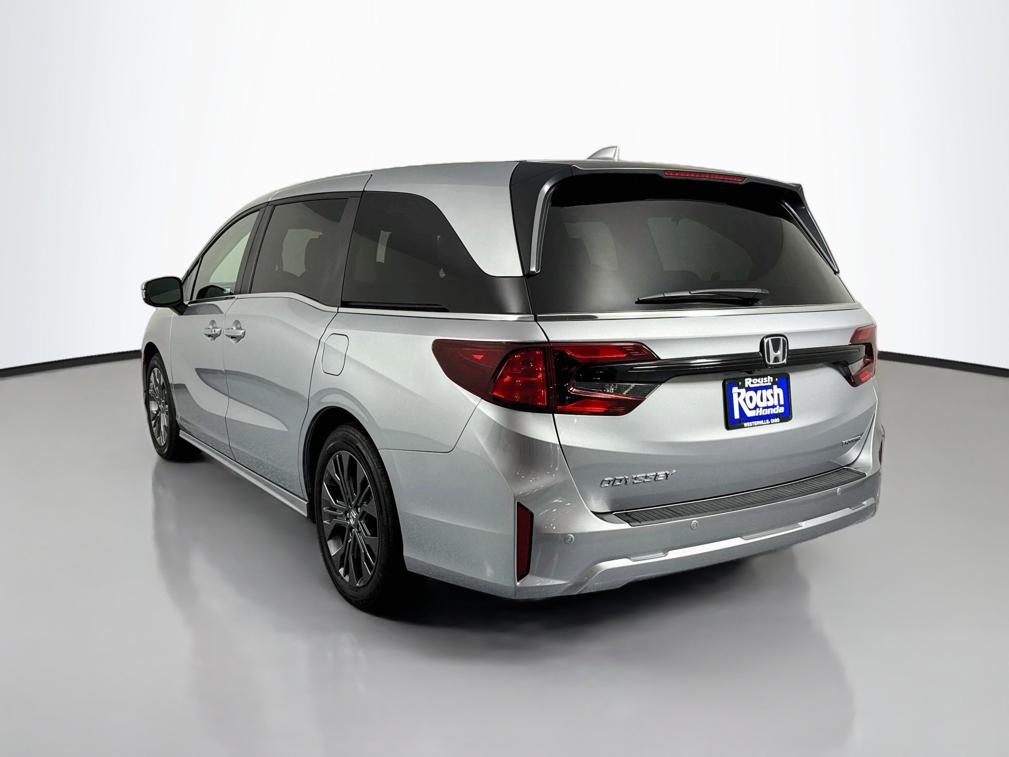 Certified 2025 Honda Odyssey Touring image 7