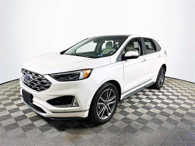 Used 2019 Ford Edge Titanium w/ Equipment Group 301A image 7