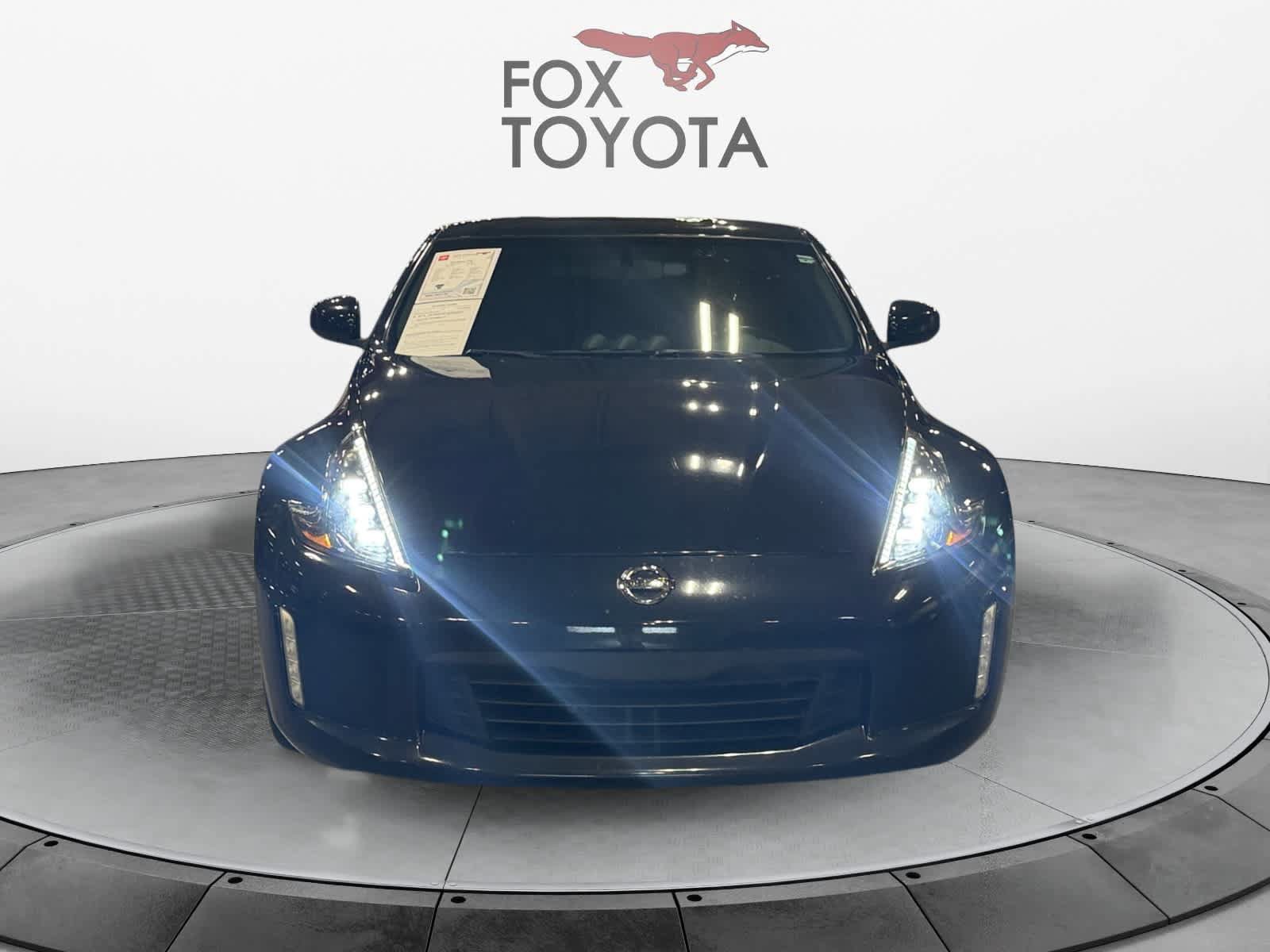Used 2016 Nissan 370Z Coupe RWD image 9