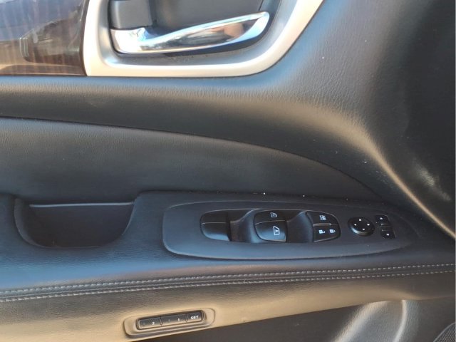 Used 2013 Nissan Pathfinder SL w/ SL Premium Pkg AWD/4WD image 17
