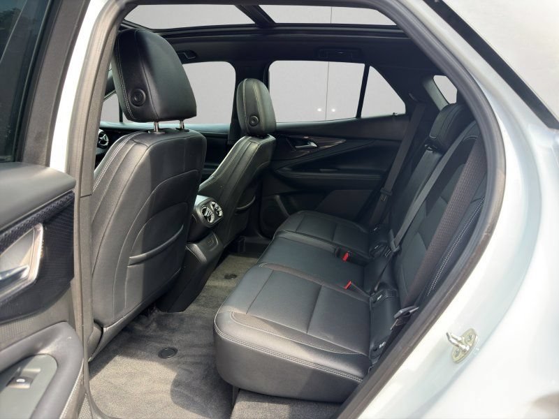 Used 2024 Chevrolet Blazer EV AWD LT w/ 2LT image 10