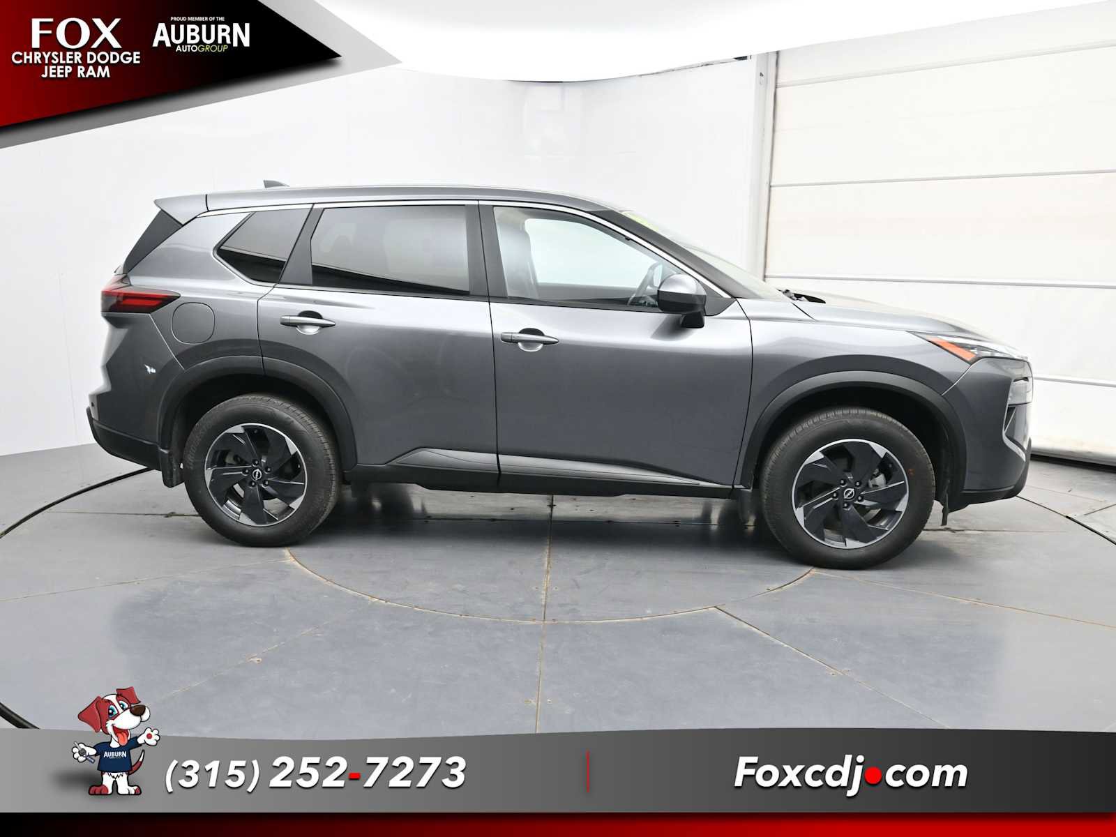 Used 2025 Nissan Rogue SV AWD/4WD image 17
