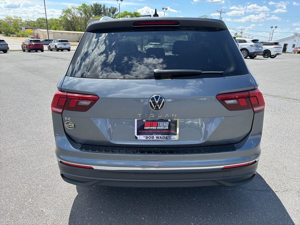 Used 2023 Volkswagen Tiguan SE FWD image 4