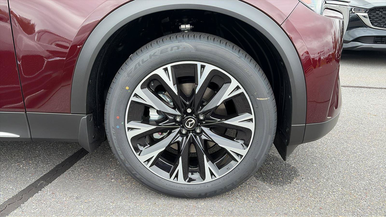 Certified 2025 MAZDA CX-90 Plug-In Hybrid w/ Premium Plus AWD/4WD image 37