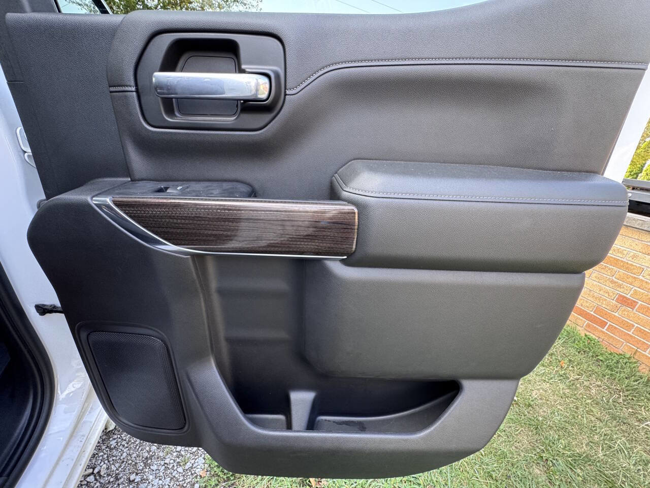 Used 2019 Chevrolet Silverado 1500 RST image 12