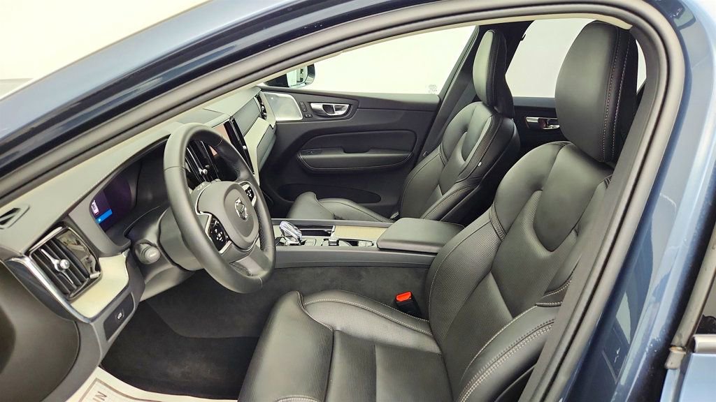 Used 2025 Volvo XC60 B5 Ultra w/ Protection Package Premier AWD/4WD image 20