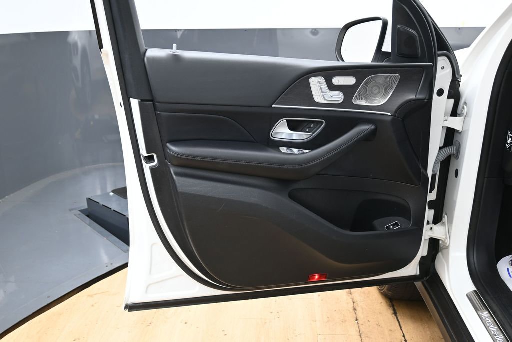 Used 2022 Mercedes-Benz GLE 350 4MATIC w/ Premium Package image 45