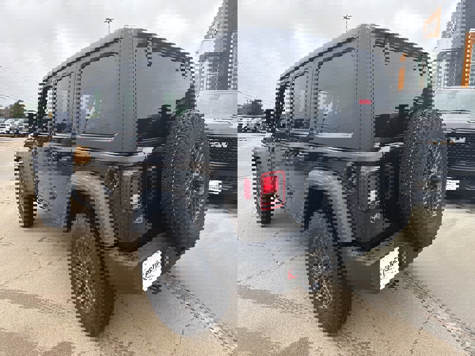 New 2025 Jeep Wrangler Unlimited Sport image 3