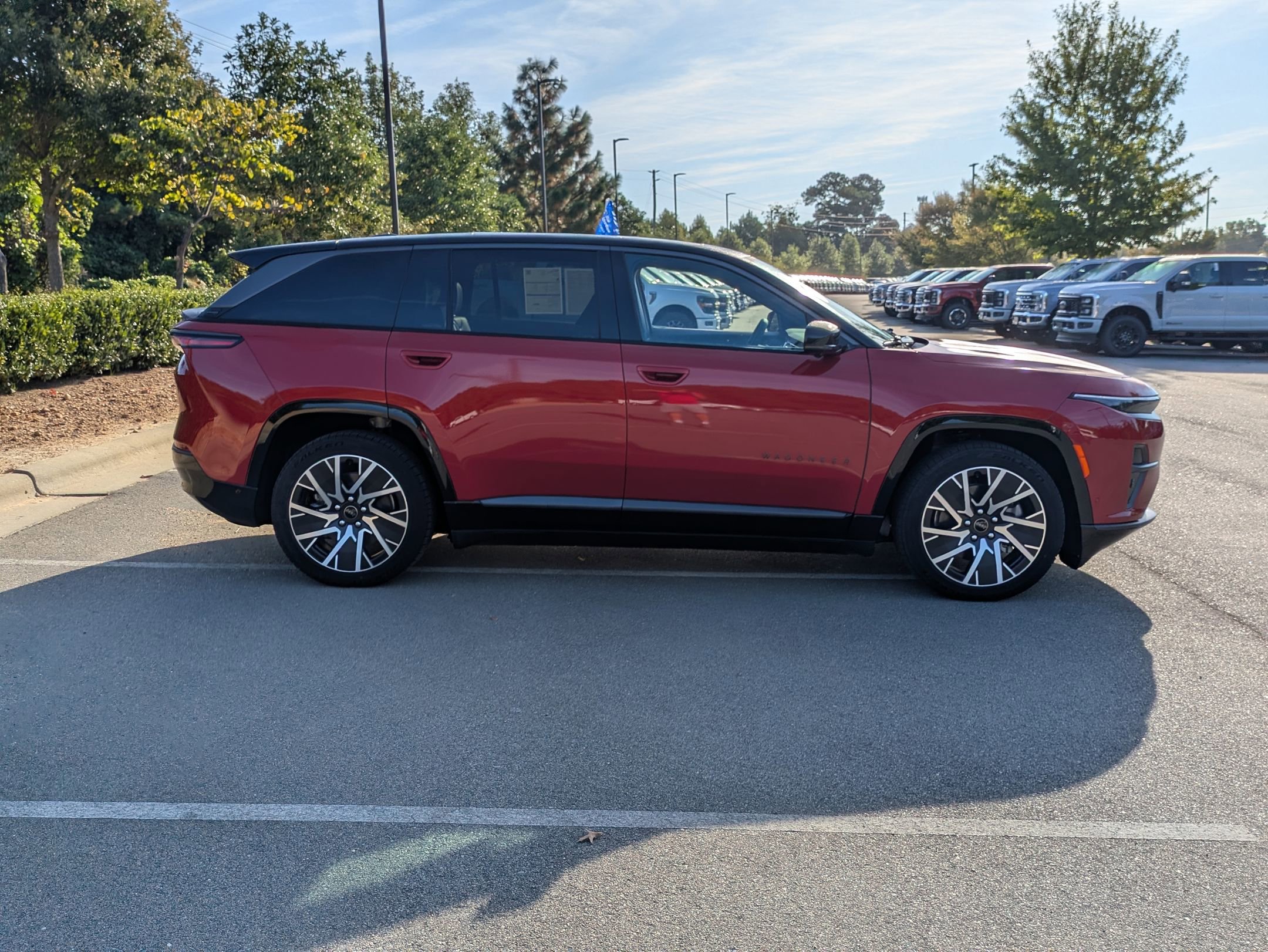 Used 2025 Jeep Wagoneer Limited image 3