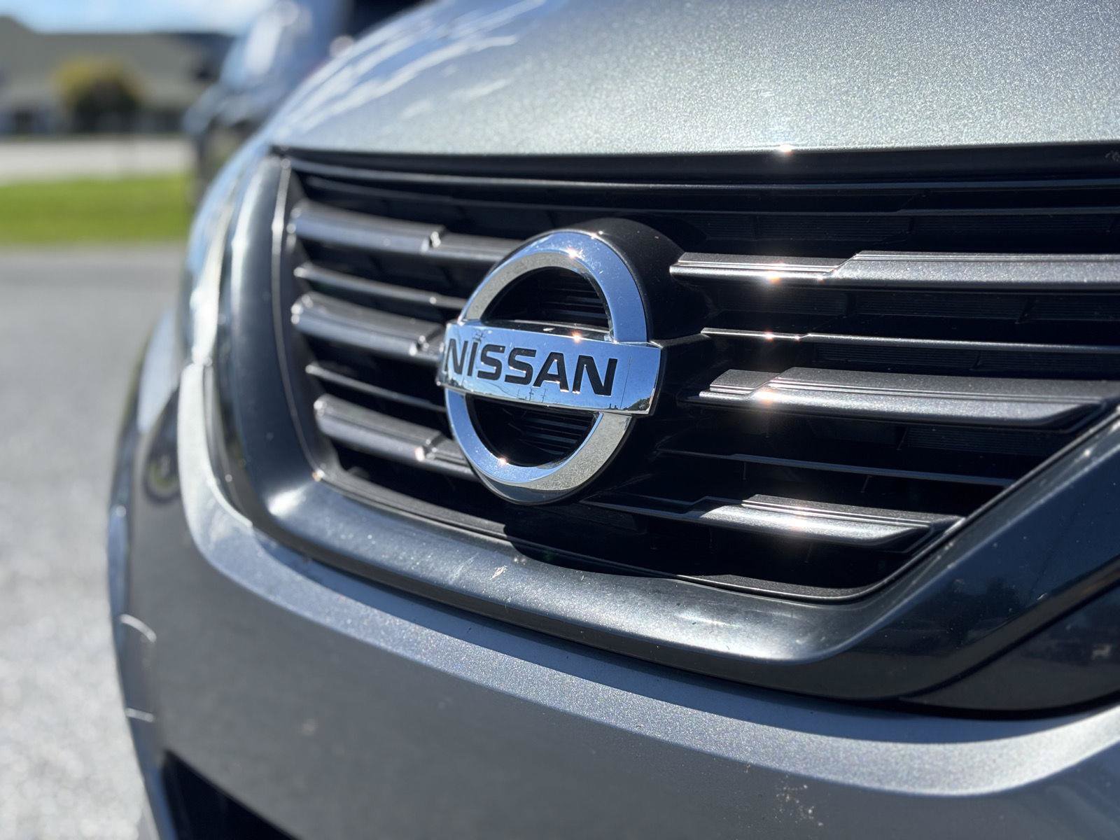 Used 2018 Nissan Altima 2.5 SR w/ SR Midnight Edition FWD image 6