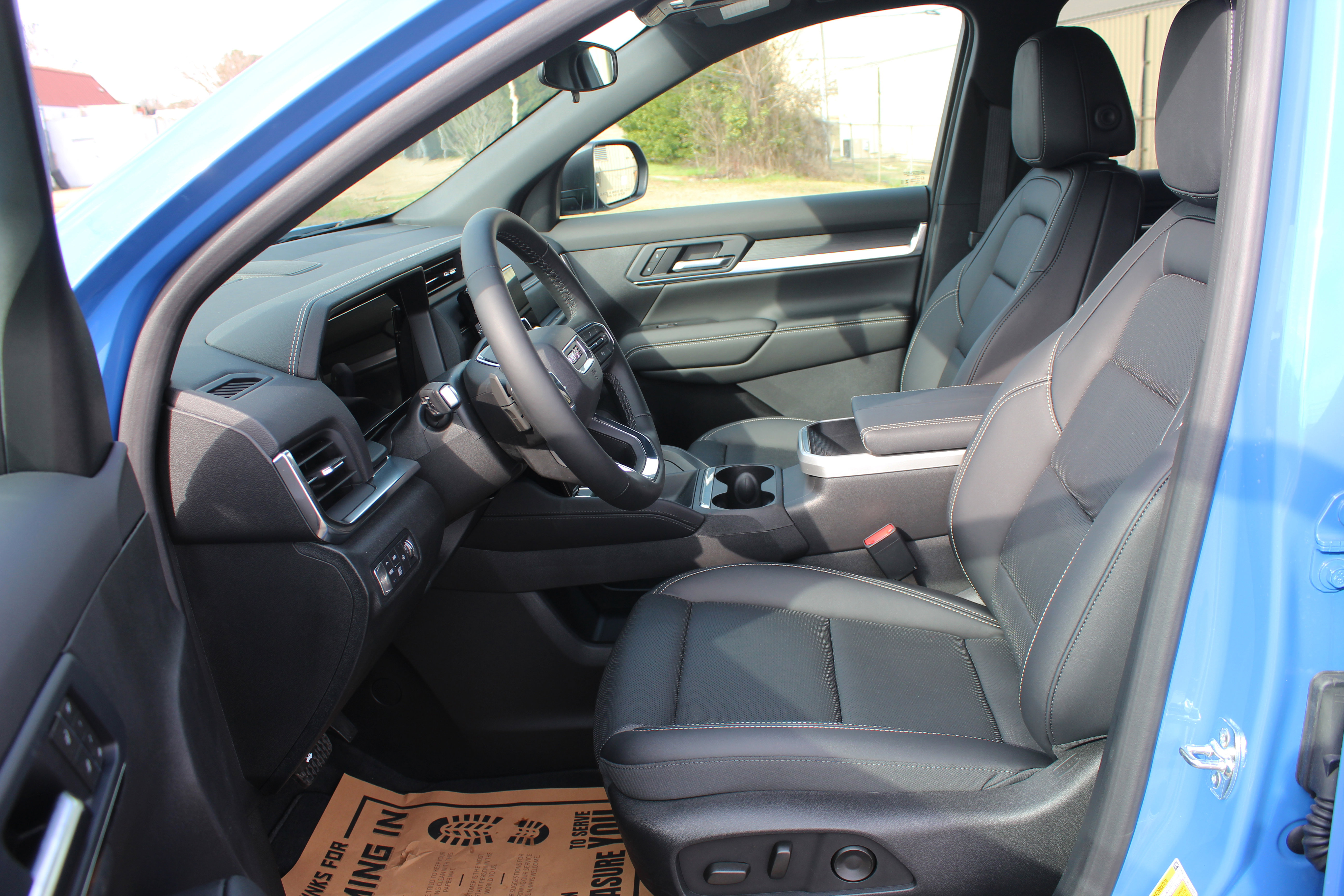 New 2025 GMC Terrain Elevation w/ Elevation Premium Package image 18