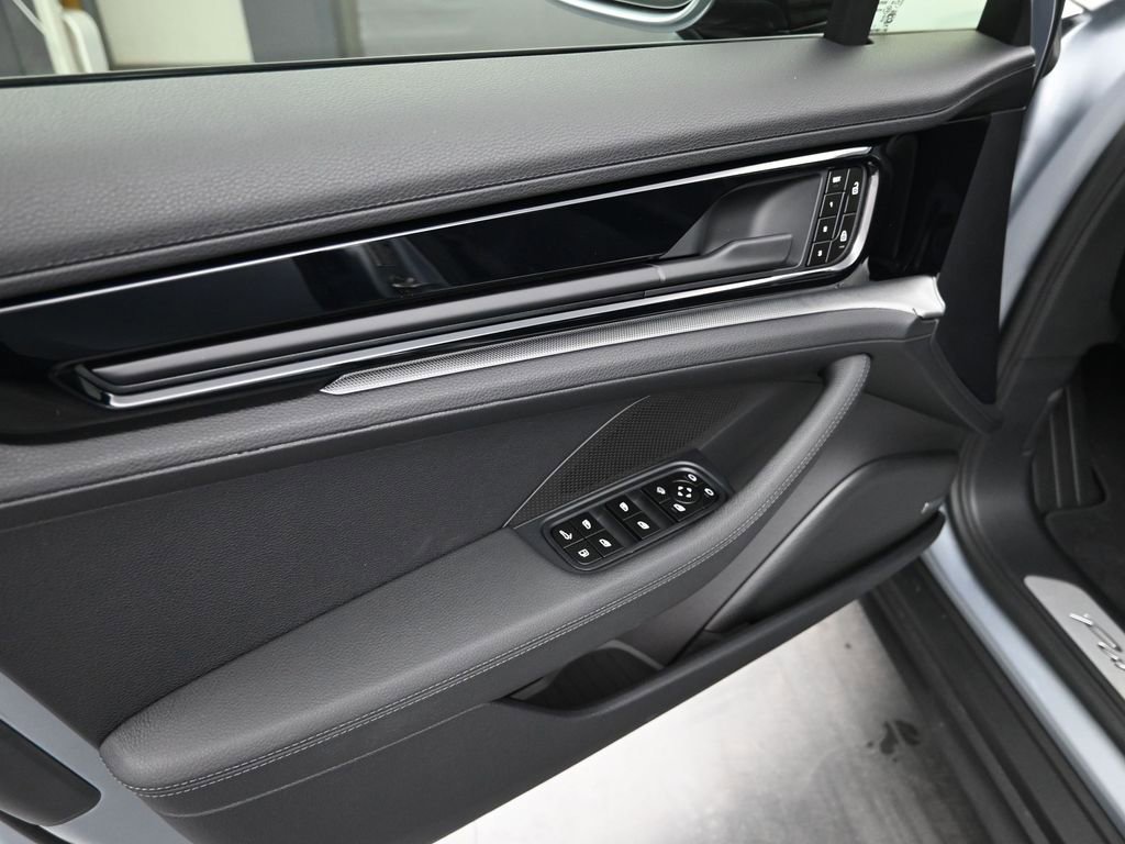 New 2026 Porsche Panamera 4 image 25