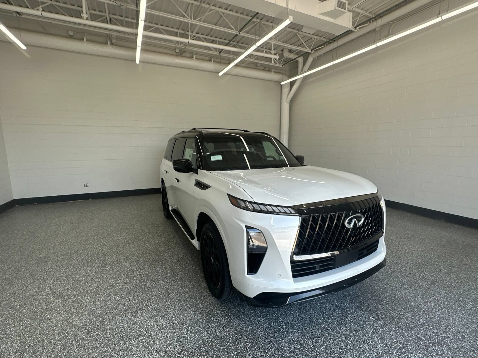 New 2027 INFINITI QX80 Sensory w/ Sport Exterior Package AWD/4WD image 4