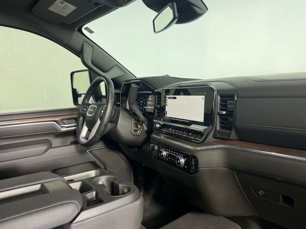 Used 2025 GMC Sierra 3500 SLT AWD/4WD image 31