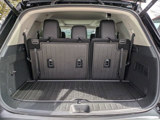 New 2026 Nissan Pathfinder Platinum image 32