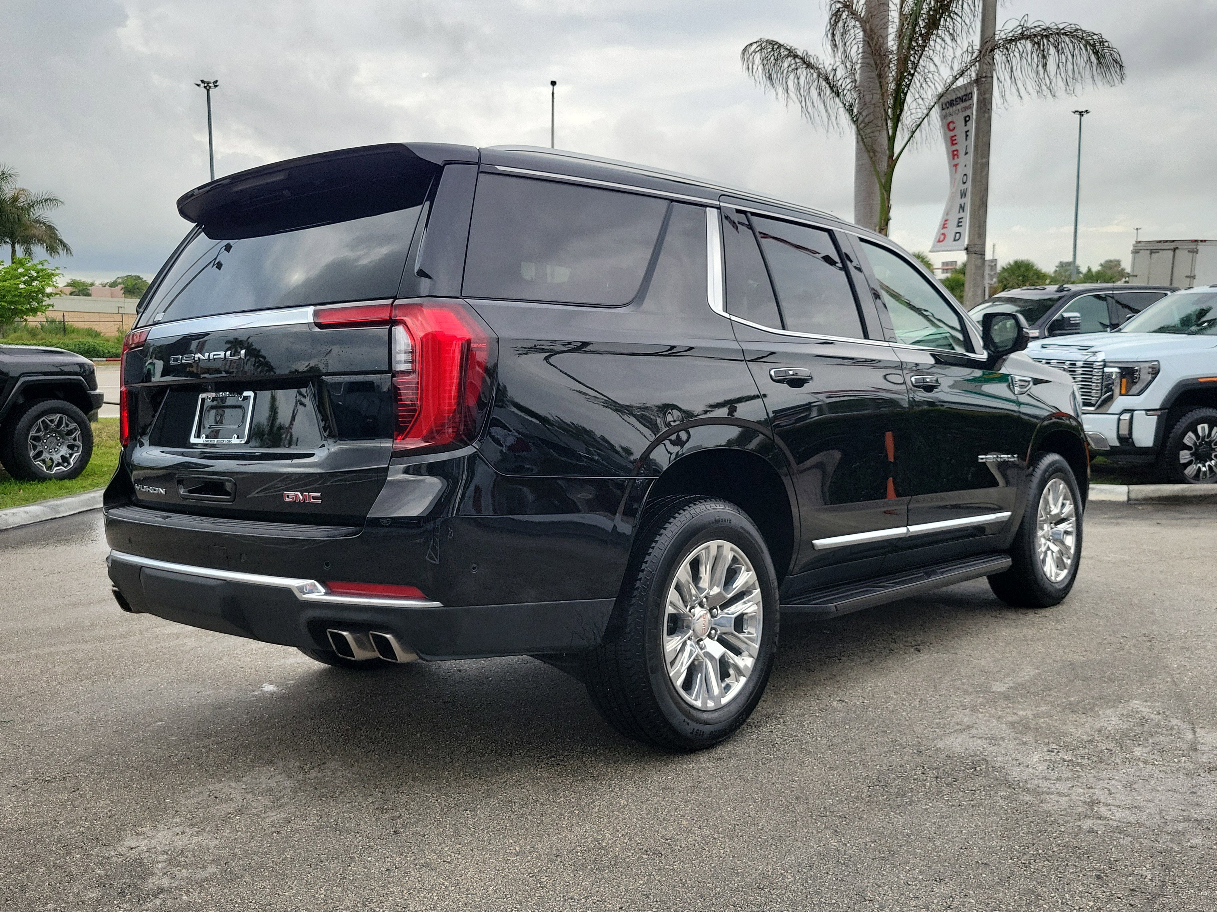 Used 2025 GMC Yukon Denali image 5