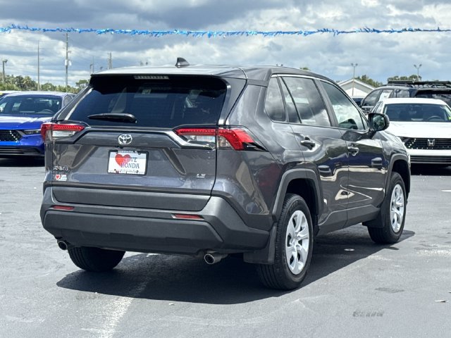 Used 2024 Toyota RAV4 LE FWD image 7