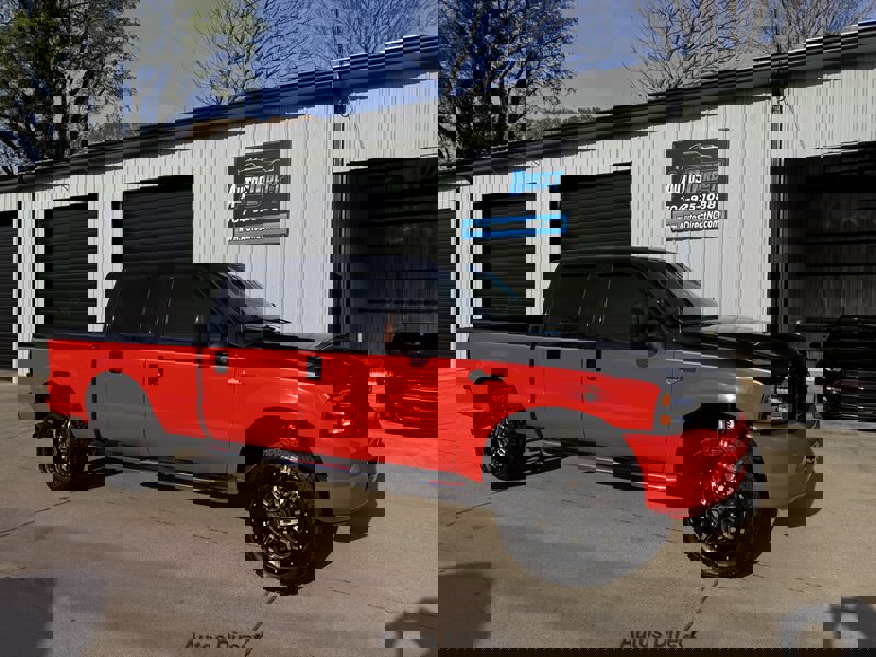 Used 2004 Ford F250 Harley-Davidson image 4