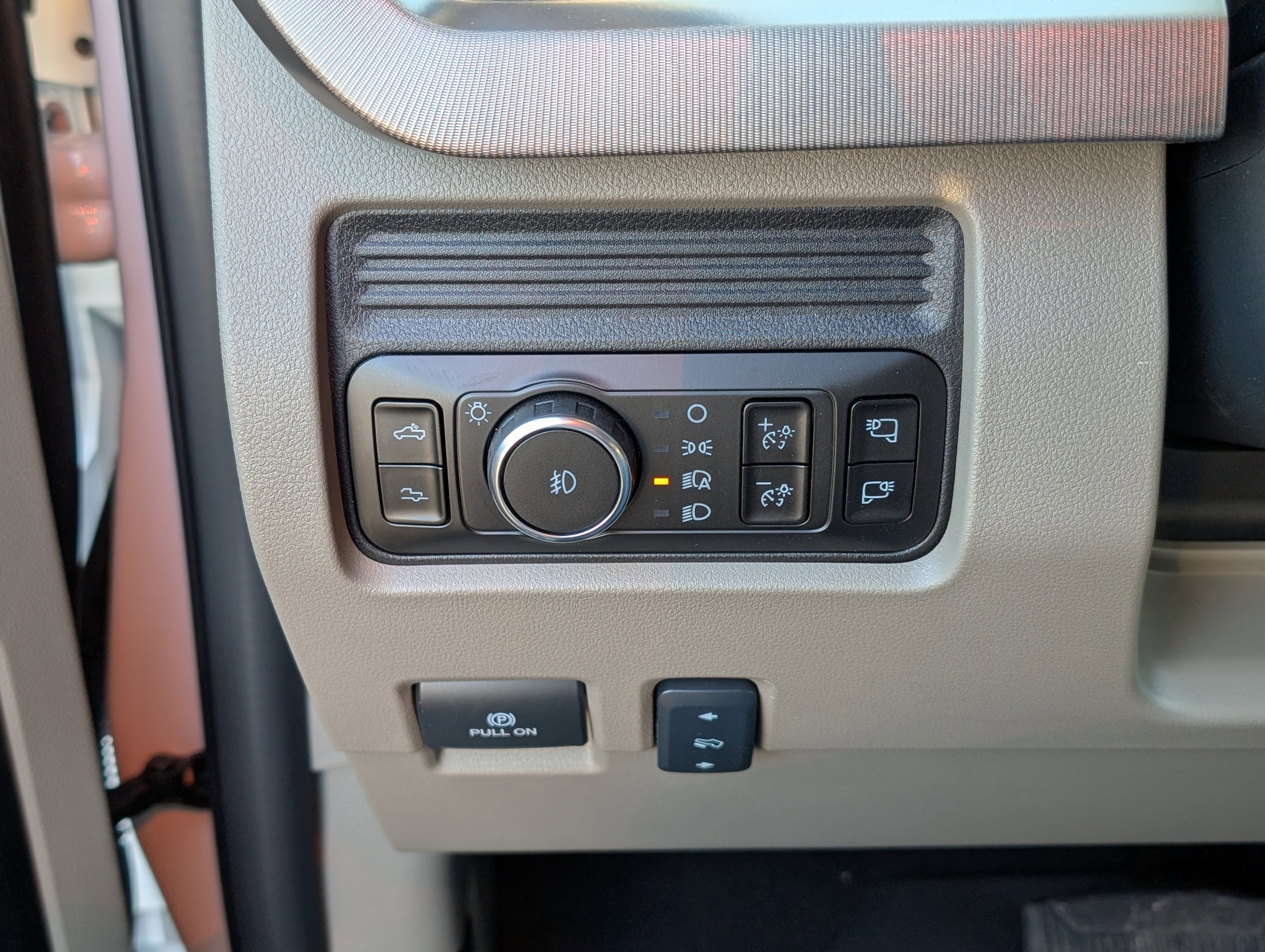 New 2026 Ford F450 Platinum w/ Platinum Plus Package image 22