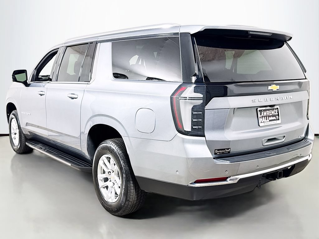 Used 2026 Chevrolet Suburban LT w/ Comfort Package AWD/4WD image 6