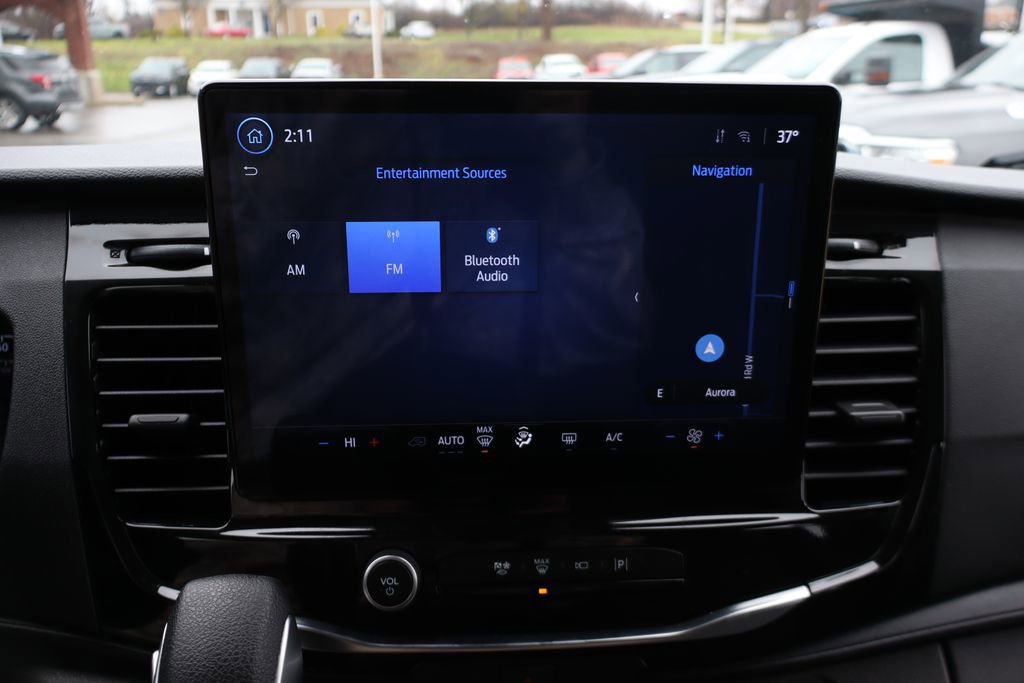 Used 2023 Ford Transit 350 XLT image 21