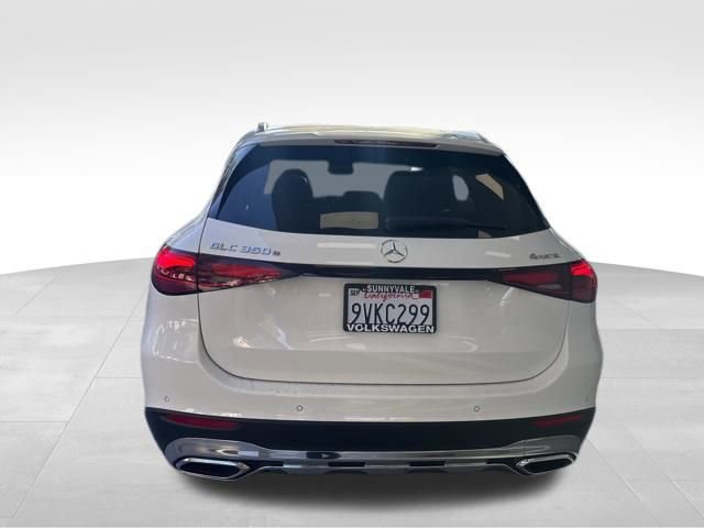 Used 2025 Mercedes-Benz GLC 350e GLC 350e image 4