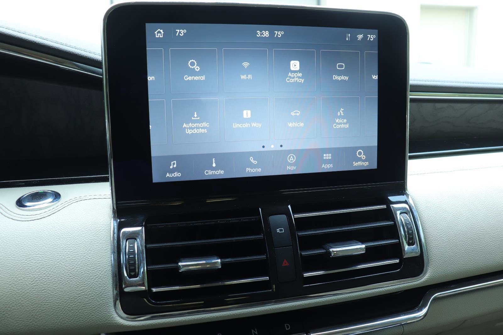 Used 2020 Lincoln Navigator Reserve w/ Luxury Package image 34