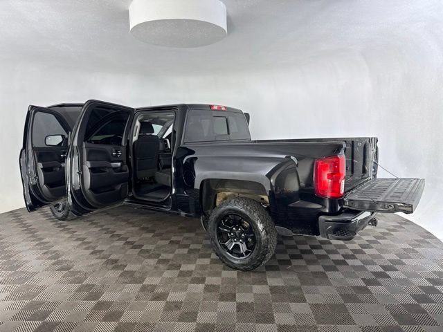 Used 2018 Chevrolet Silverado 1500 LTZ Z71 w/ Midnight Edition AWD/4WD image 19
