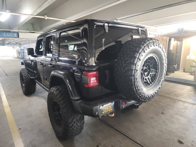 Used 2021 Jeep Wrangler Unlimited Rubicon AWD/4WD image 3