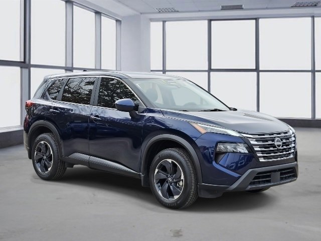 Used 2024 Nissan Rogue SV image 3