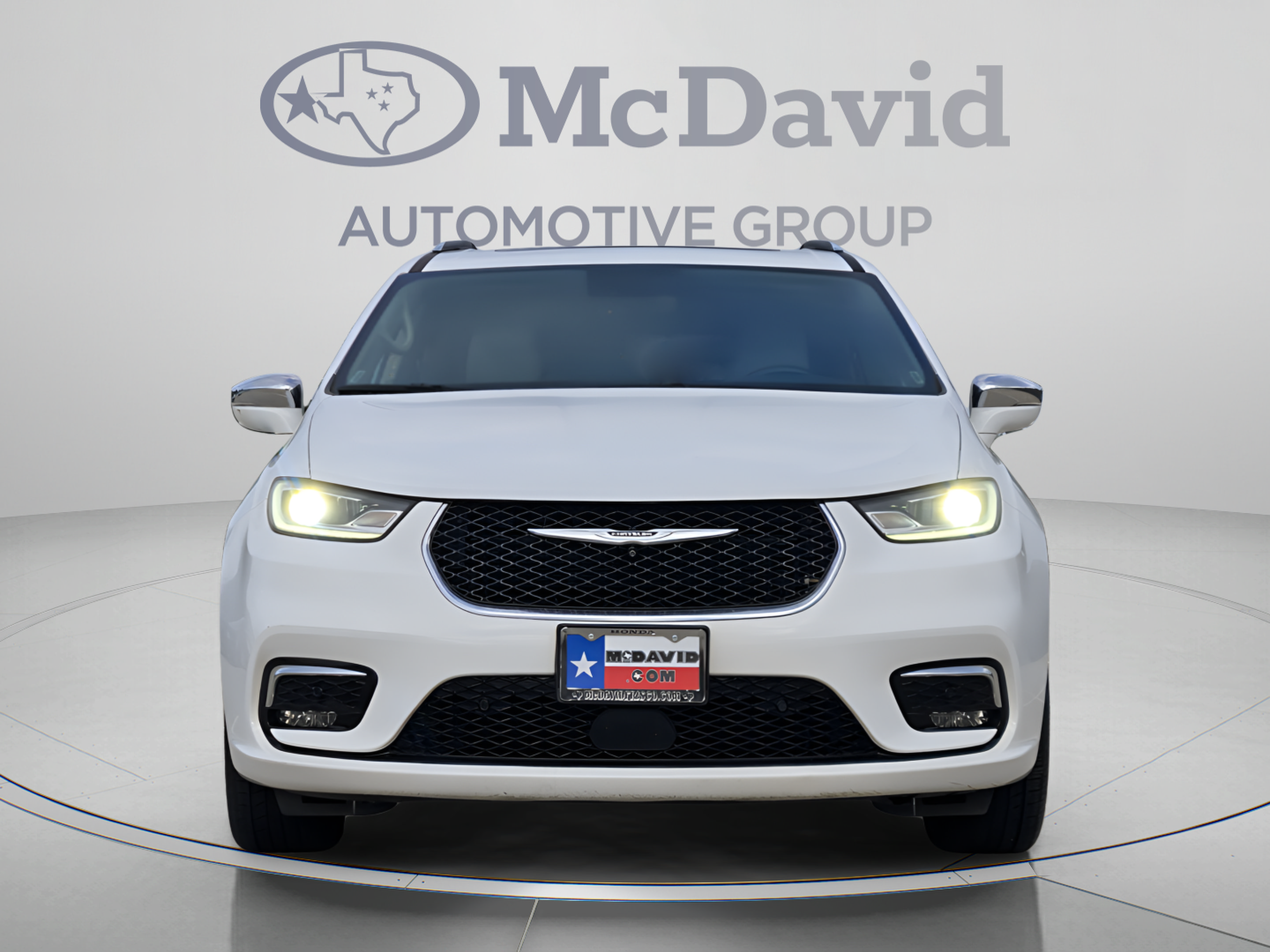 Used 2021 Chrysler Pacifica Limited w/ Premium & Safety Sphere Group AWD/4WD image 8