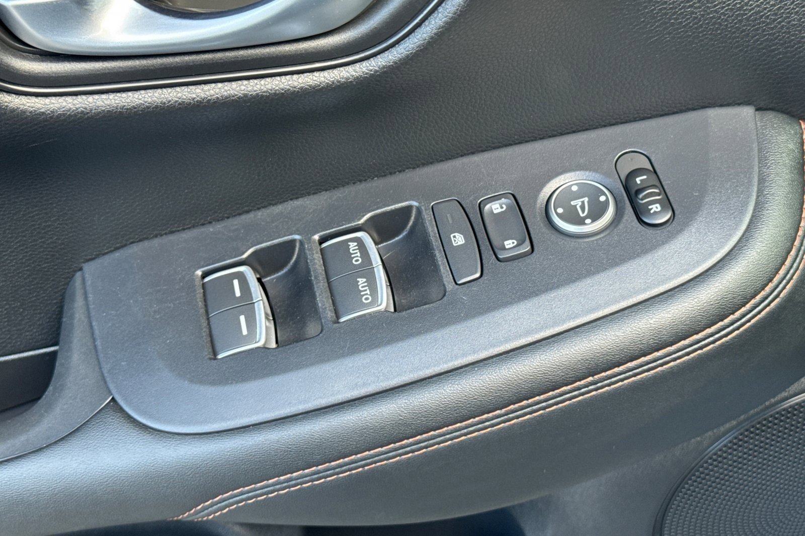 Used 2024 Honda HR-V Sport image 13