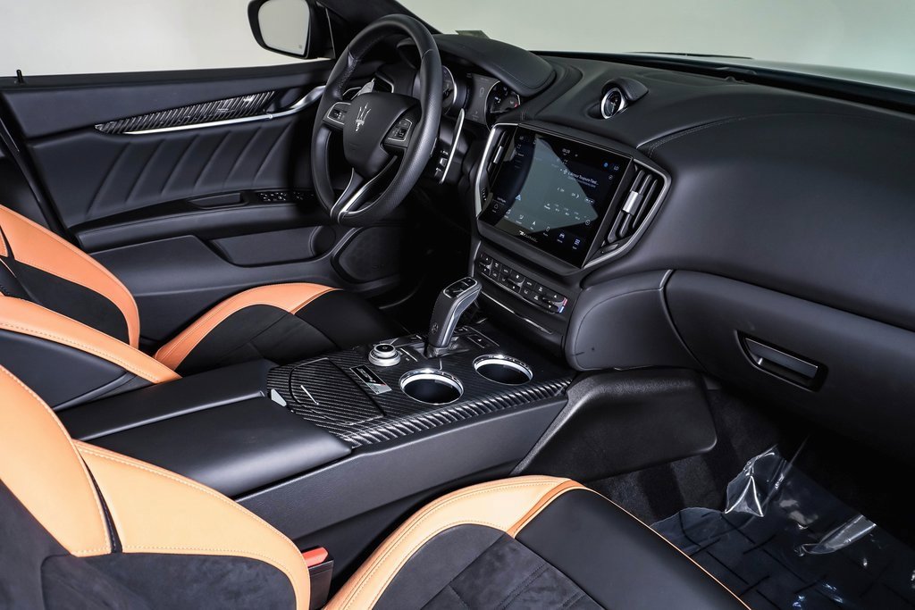 Used 2024 Maserati Ghibli Trofeo image 14