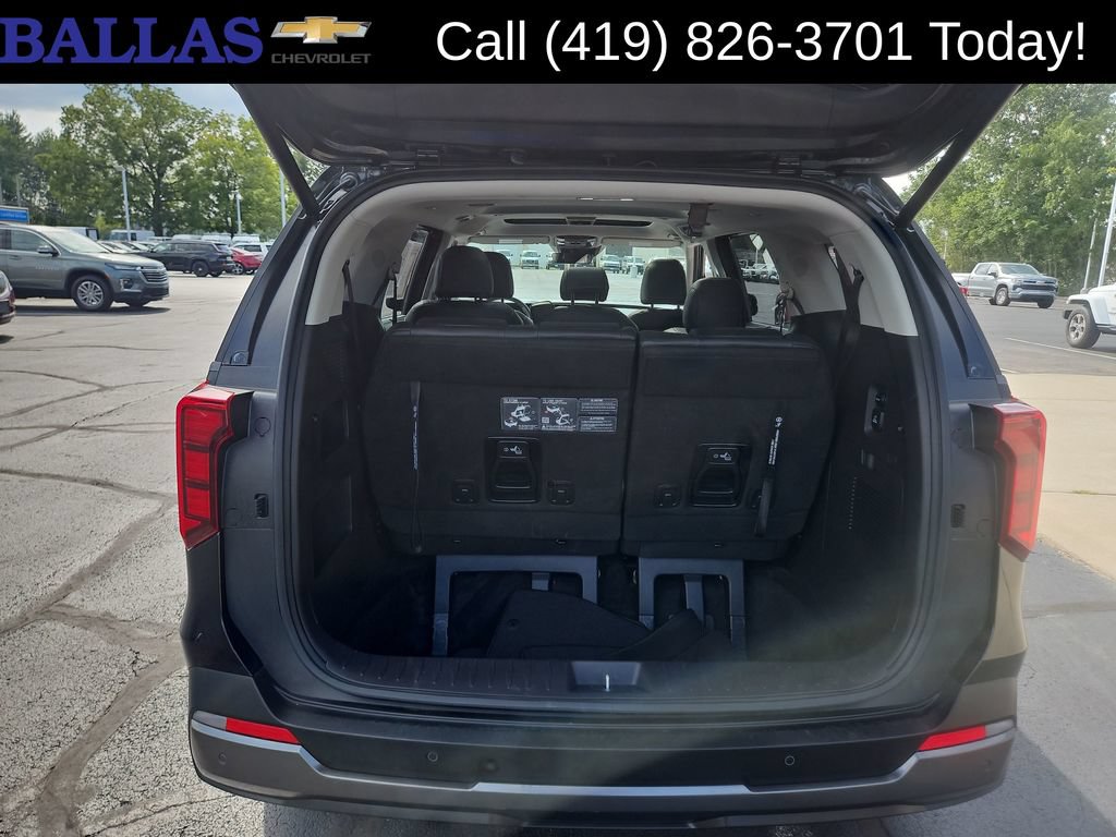 Used 2026 Kia Carnival SX w/ SX Dark Edition Package FWD image 24