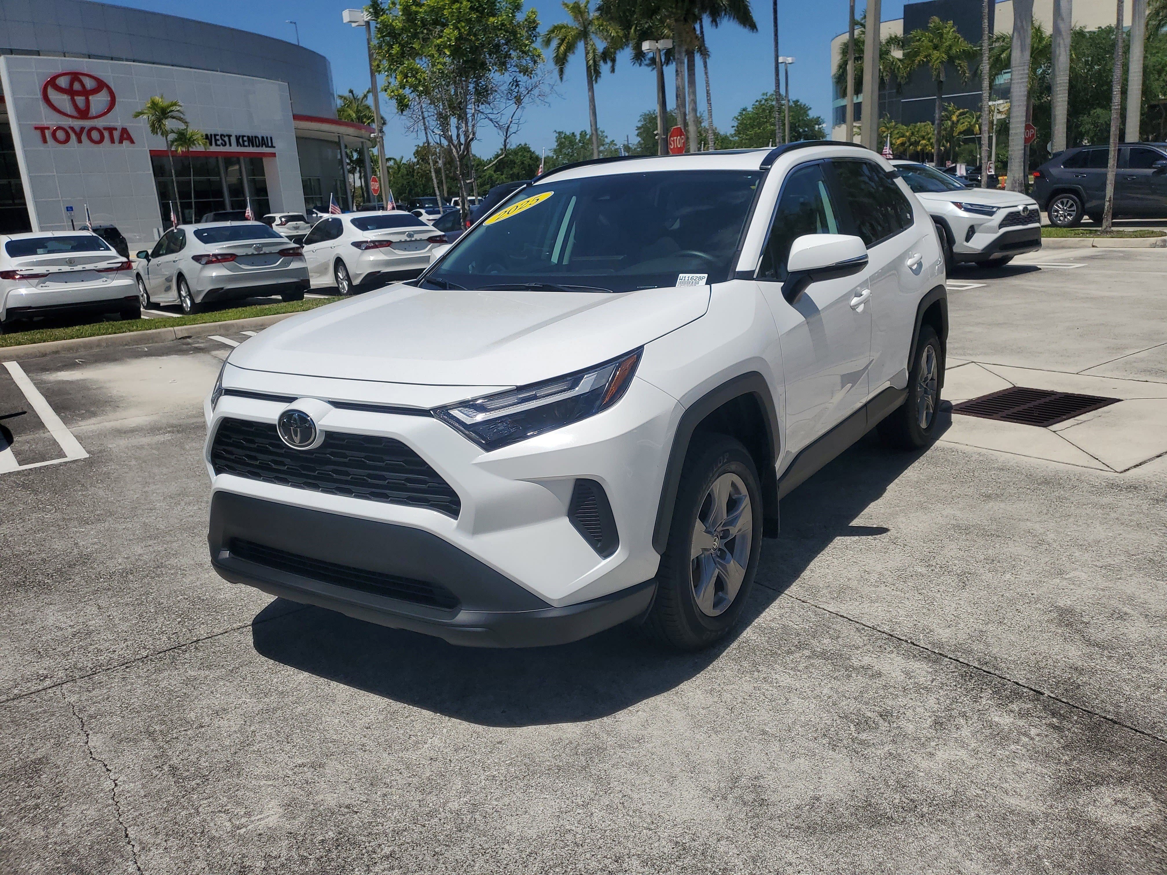 Used 2025 Toyota RAV4 XLE w/ Convenience Package image 7