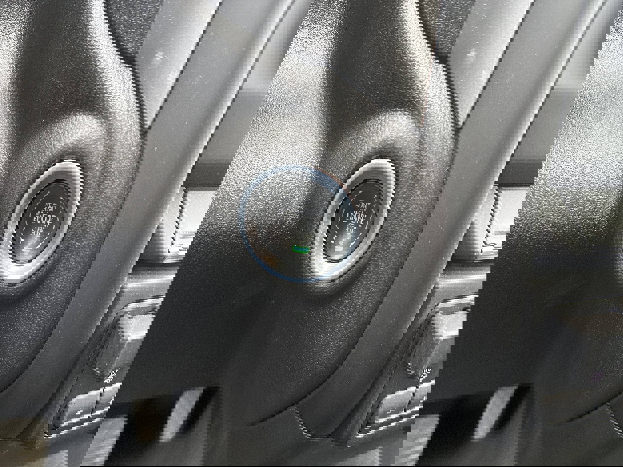 Used 2024 Chevrolet Silverado 2500 Custom w/ Custom Value Package image 21