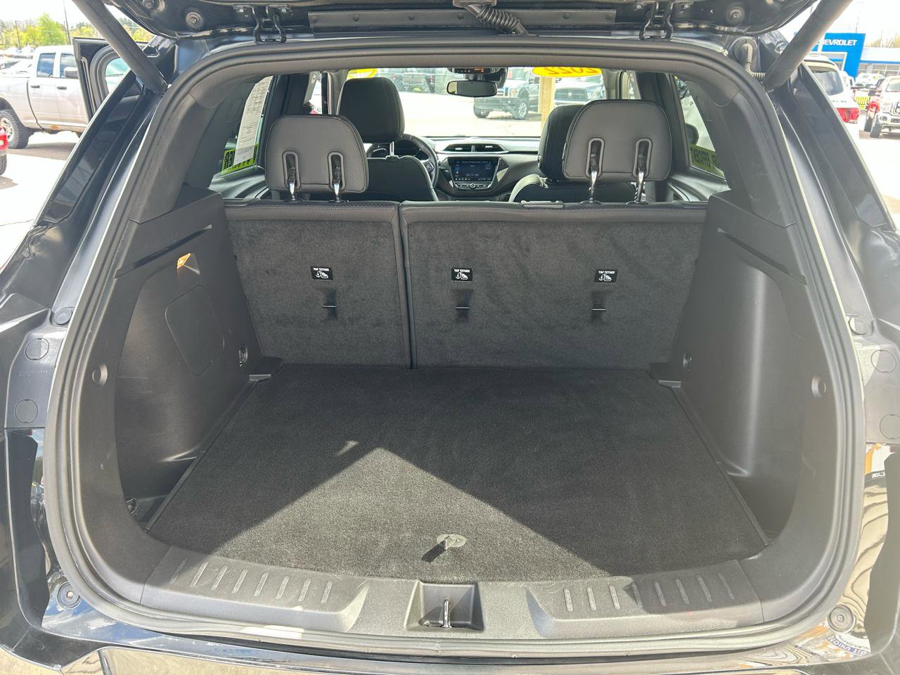 Used 2022 Chevrolet TrailBlazer RS w/ Sun and Liftgate Package FWD image 18
