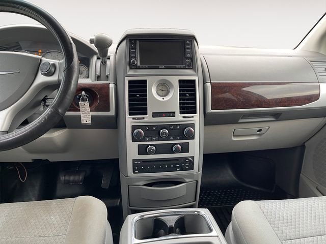 Used 2010 Chrysler Town & Country Touring w/ Entertainment Group #2 image 11