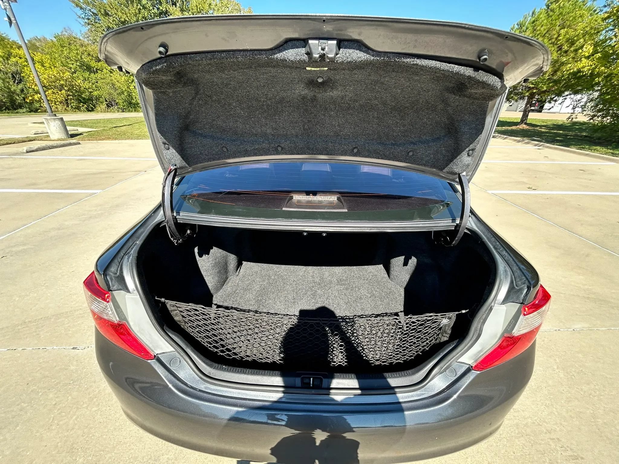Used 2014 Toyota Camry SE FWD image 10