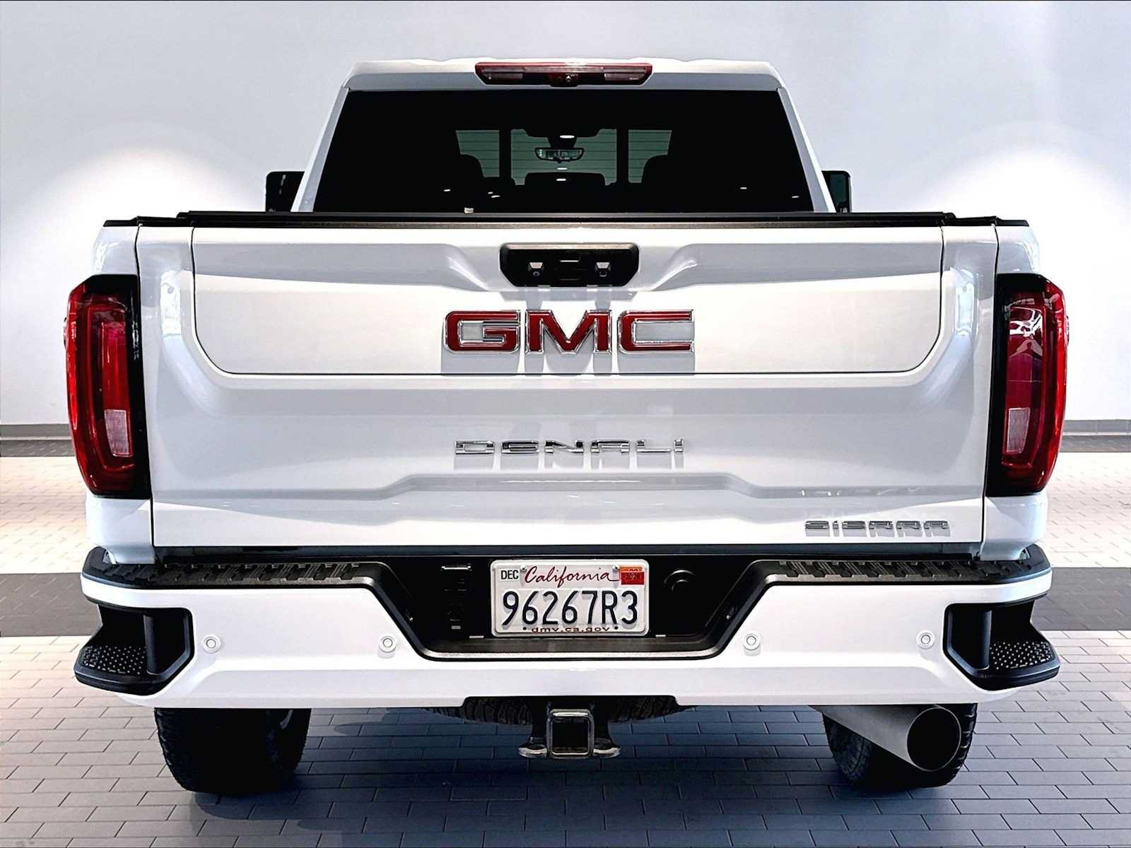 Used 2023 GMC Sierra 3500 Denali w/ Denali Ultimate Package AWD/4WD image 9