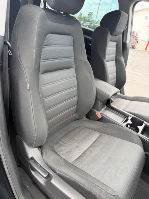 Used 2017 Honda CR-V LX image 15