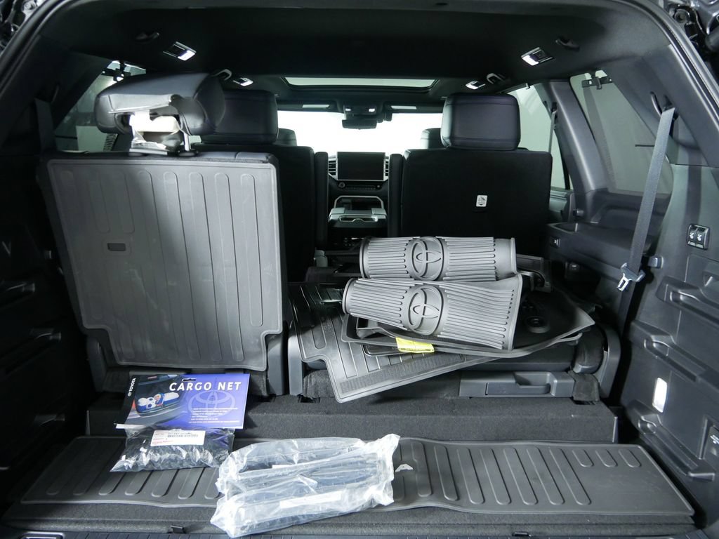 Used 2026 Toyota Sequoia Platinum AWD/4WD image 16