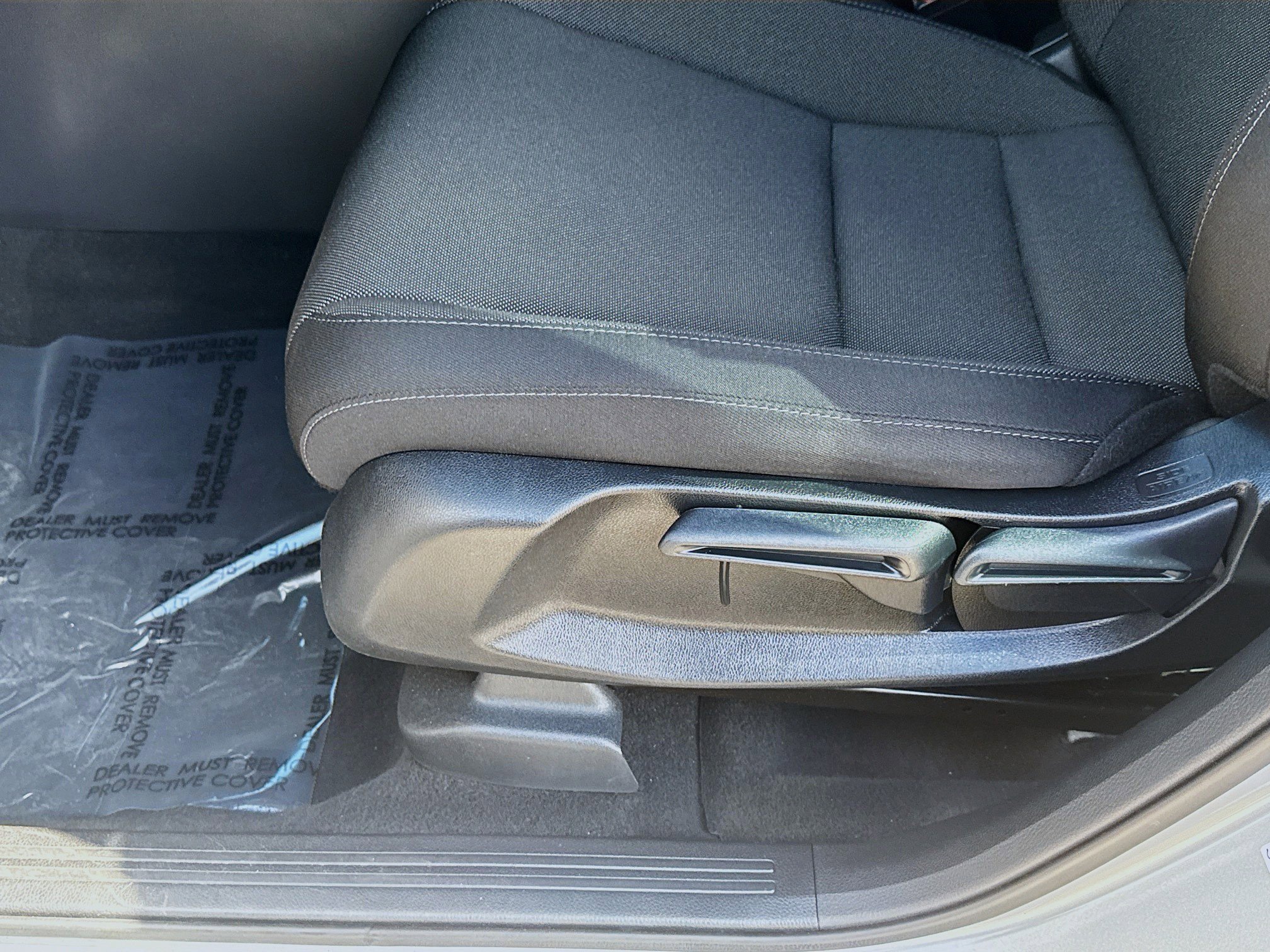 Used 2024 Honda CR-V LX image 17