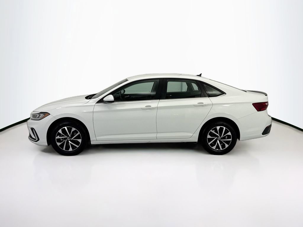 Used 2025 Volkswagen Jetta S image 8