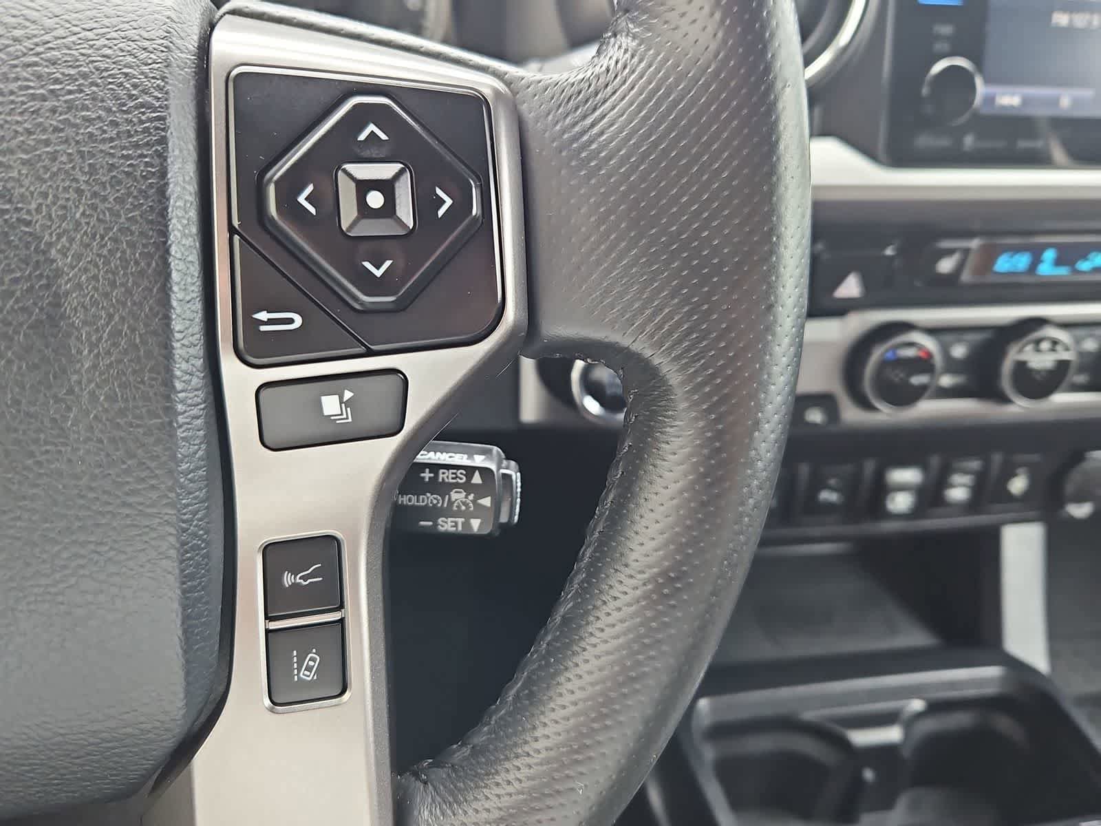 Used 2018 Toyota Tacoma Limited AWD/4WD image 25