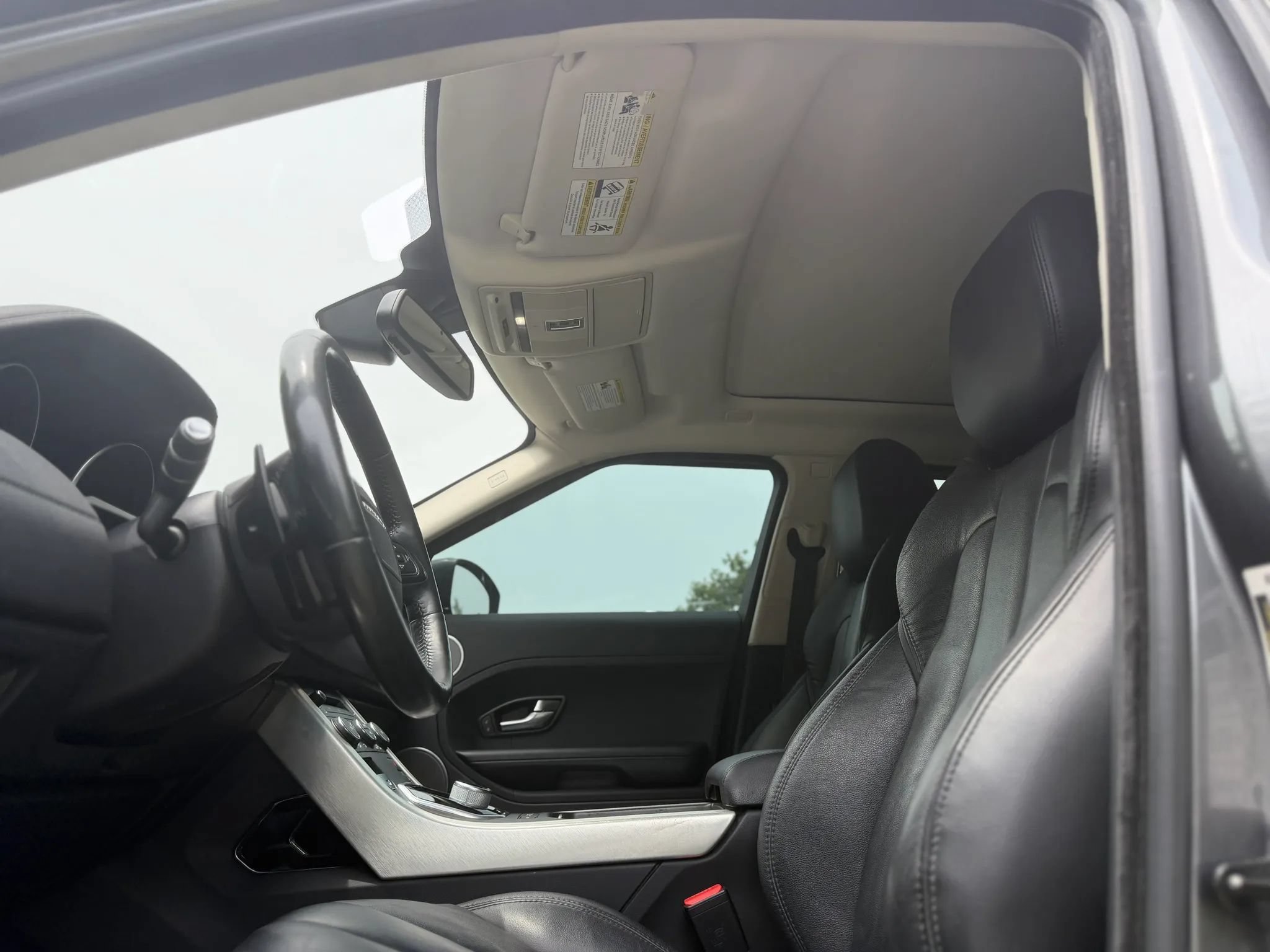 Used 2015 Land Rover Range Rover Evoque Pure Plus AWD/4WD image 17