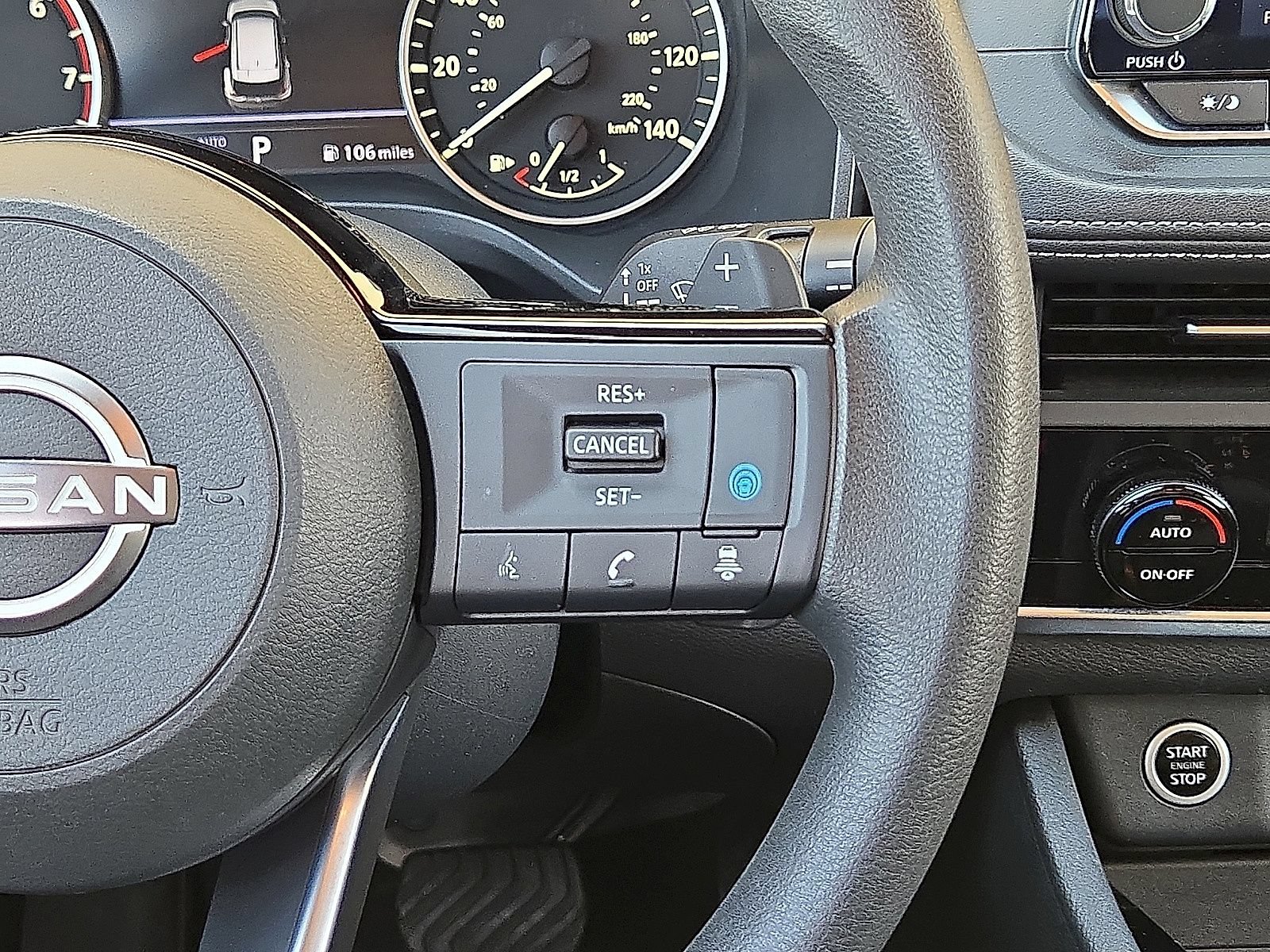 Used 2023 Nissan Rogue SV AWD/4WD image 19