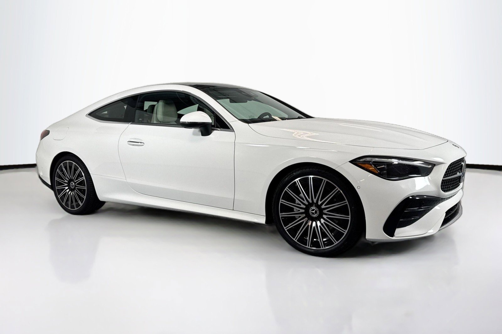 New 2026 Mercedes-Benz CLE 300 4MATIC Coupe image 3