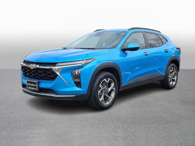 Used 2025 Chevrolet Trax LT